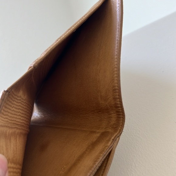 CHANEL Timeless Beige Caviar BiFold Wallet - Picture 14 of 17